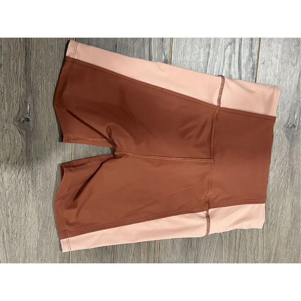 Lululemon Hike to swim short 6”  sz2
